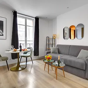 154 Phil - Superbe A Paris. Appartamento